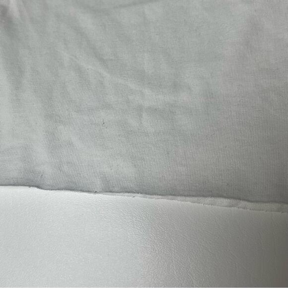 Marvel Red White and Blue Cropped Short Sleeve Graphic Tee Sz M - Picture 8 of 8